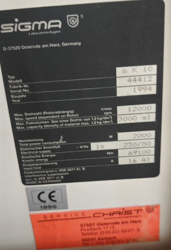 Sigma 6K10 2000W Laboratory Centrifuge - used